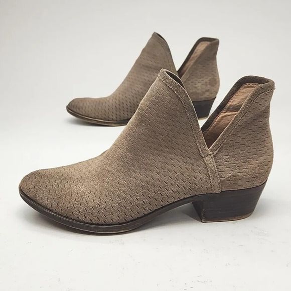 Lucky Brand Ankle Bootie Boot Tan Suede 1.5" Heel Women's 7.5 Shoe Perforated - Picture 2 of 16